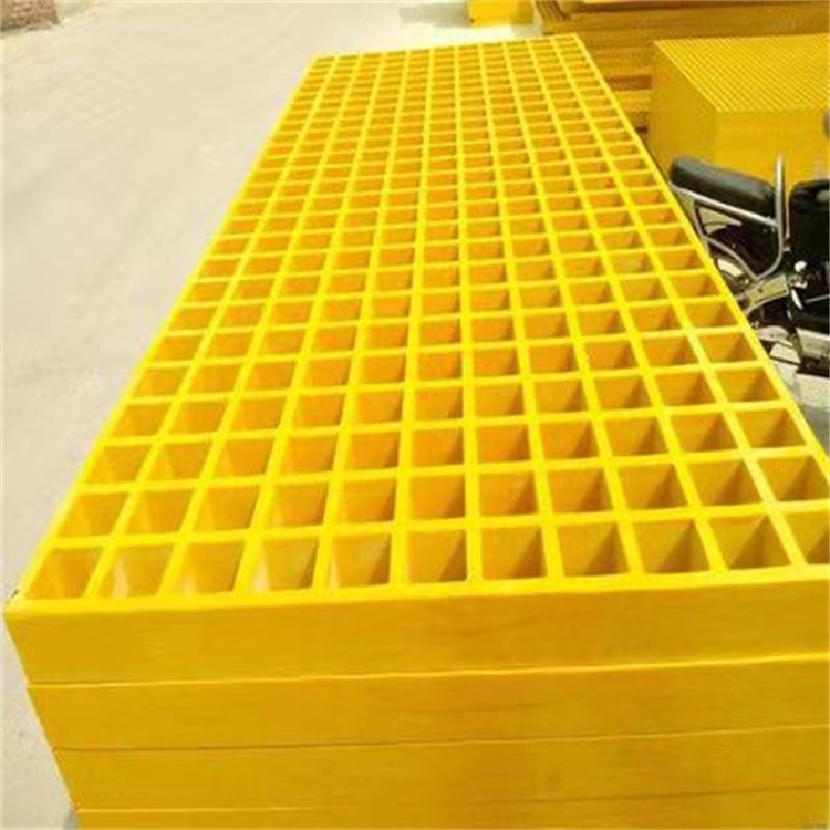 光伏發(fā)電玻璃鋼格柵規(guī)格用30厚，穩(wěn)定耐用